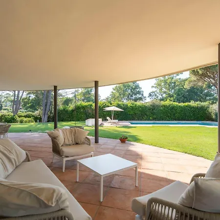 Villa Alilot *